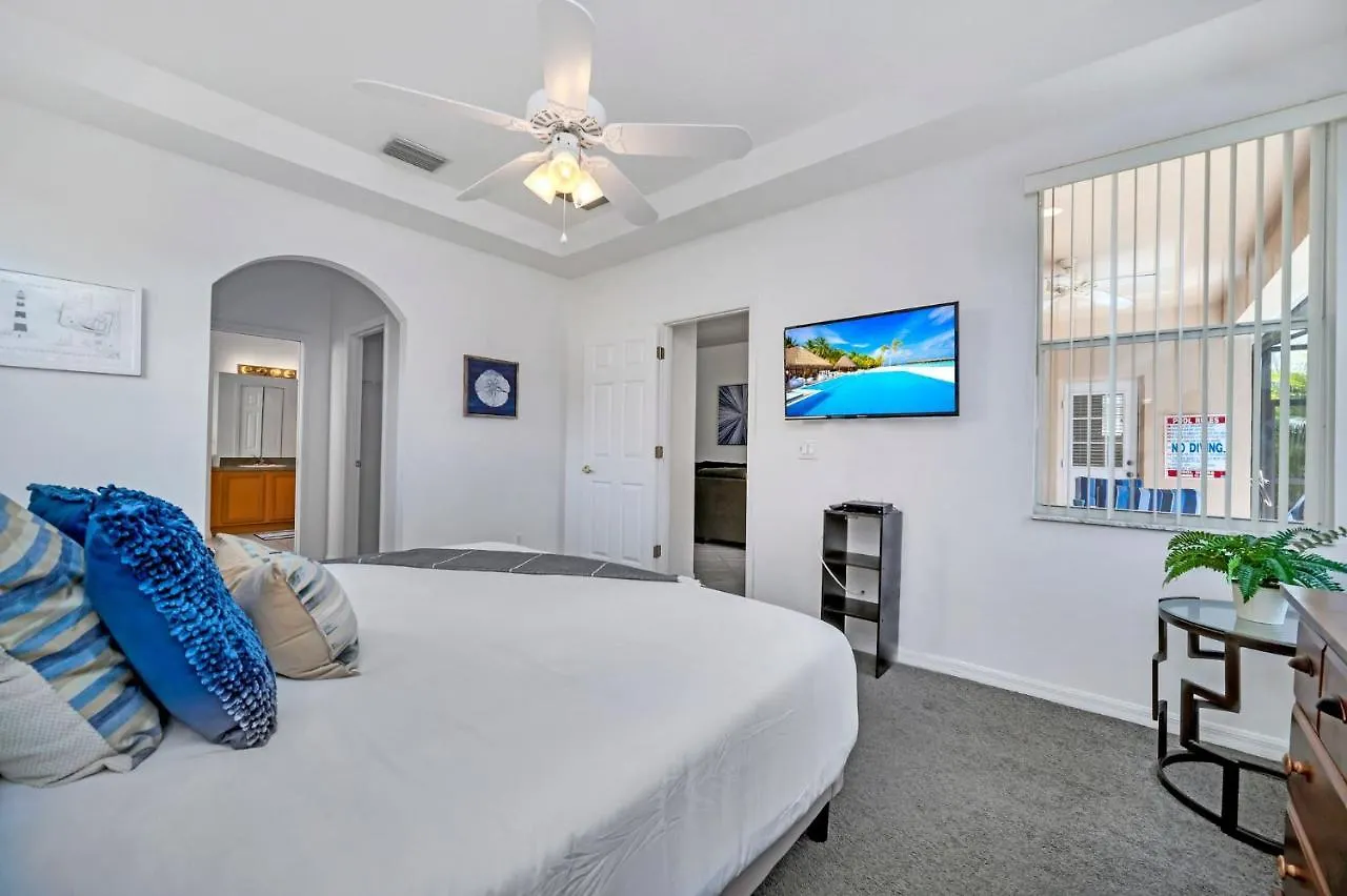 Calabay Park 416 Villa Four Corners